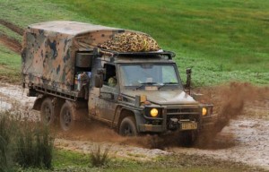Mercedes to put V12 into G-wagen